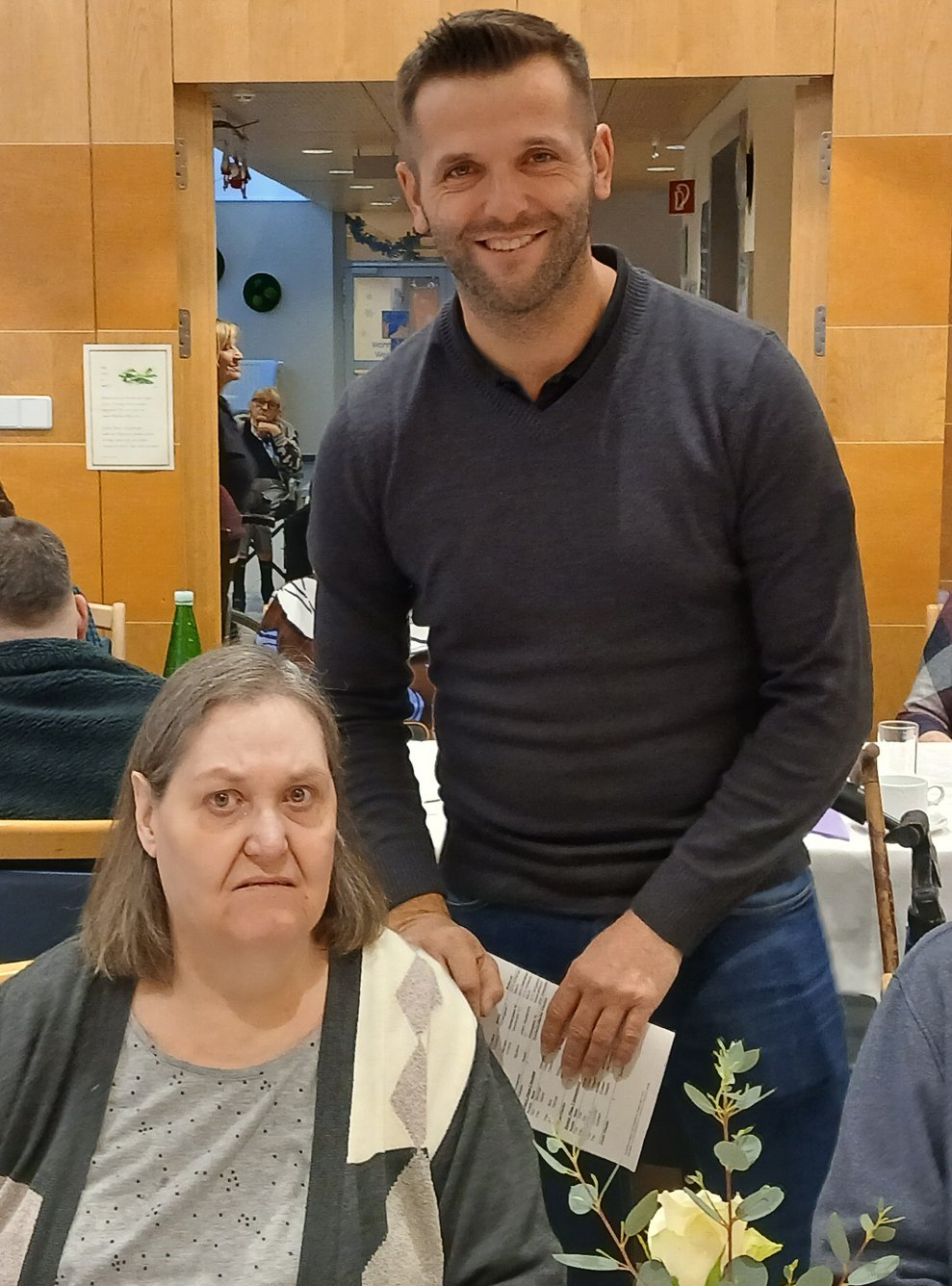 Jubilarin mit Gratulant