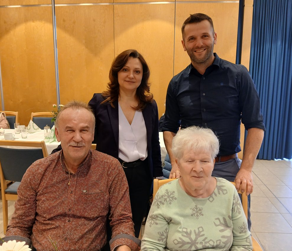 Jubilar/in mit Gratulanten